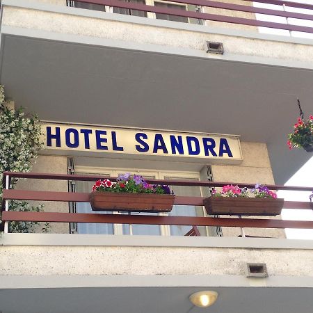 Hotel Sandra Визил Екстериор снимка